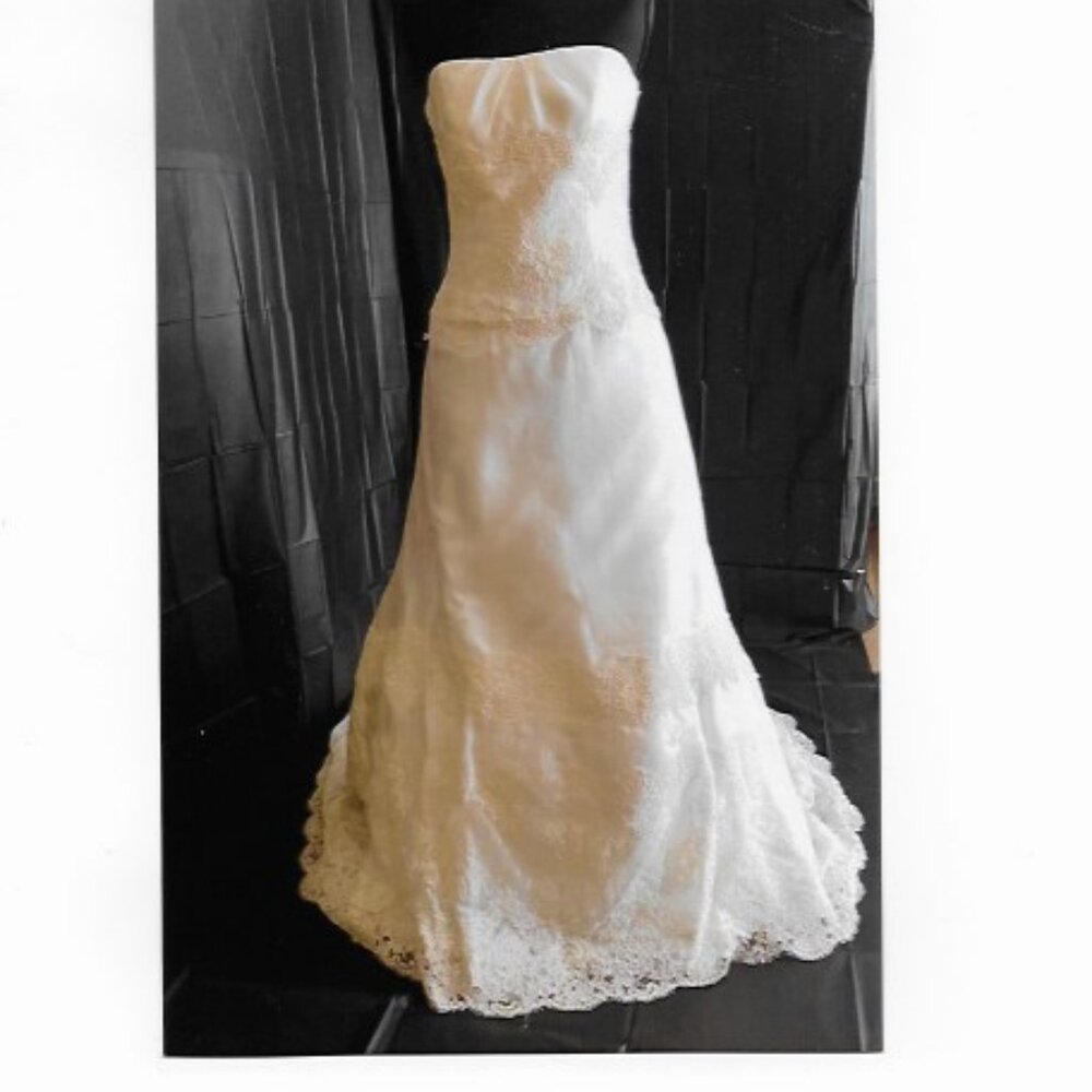 Designer Judd Waddell Wedding Gown $1200.00